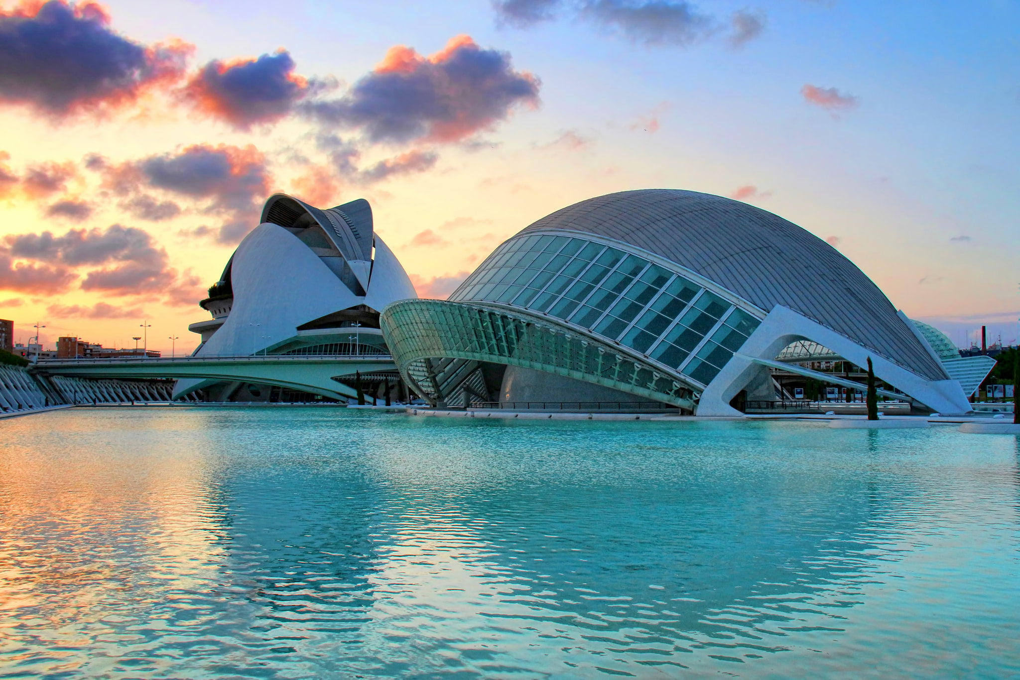 Valencia - Cidade das Artes e das Ciências >> Imagem: Wikimedia Commons