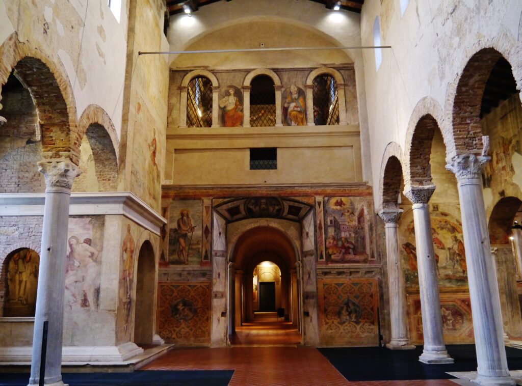 Brescia - Basílica San Salvatore e Museu Santa Giulia >> Imagem: 	Zairon