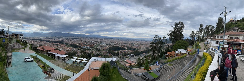 Mirador de Turi em Cuenca >> Imagem: Elias Rovielo